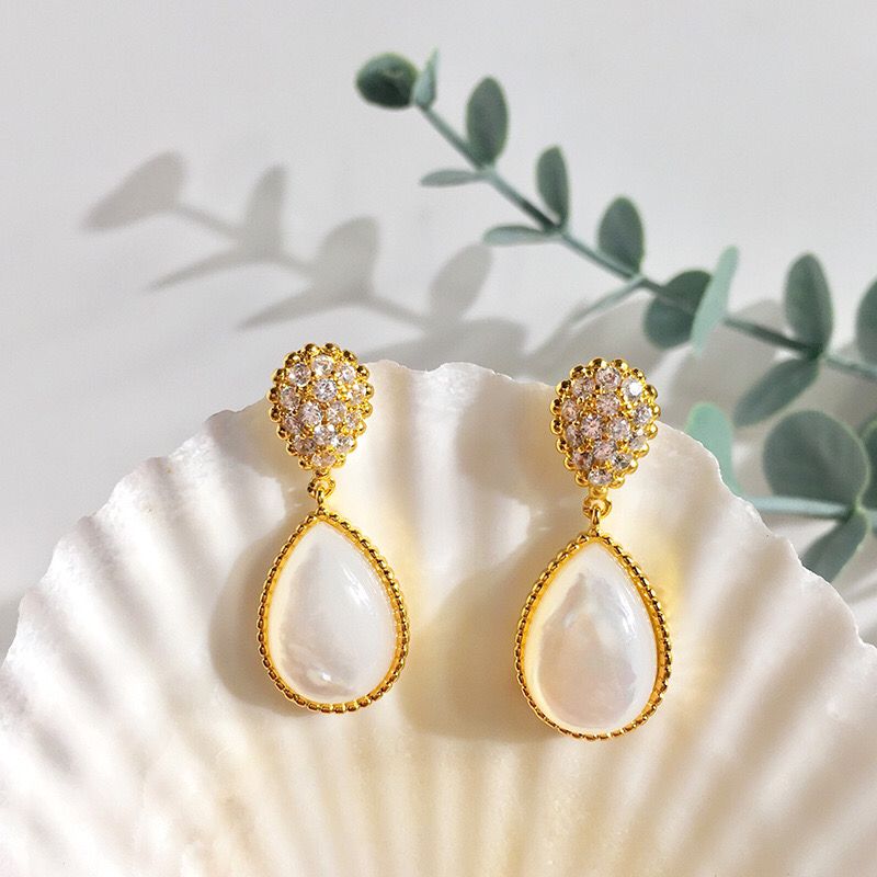 Elegant Drop Earrings, Timeless Elegance, High-Quality Materials, Sterling Silver Earrings, Gold Earrings, Shimmering Gemstones, Sophisticated Jewelry, Lightweight Earrings, Comfortable Earrings, Intricate Design, Modern Classic, Minimalist Earrings, Ornate Earrings, Jewelry Collection, Perfect Gift, Luxurious Packaging, Stylish Earrings, Sparkling Earrings, Special Occasion Jewelry, Meticulous Craftsmanship.