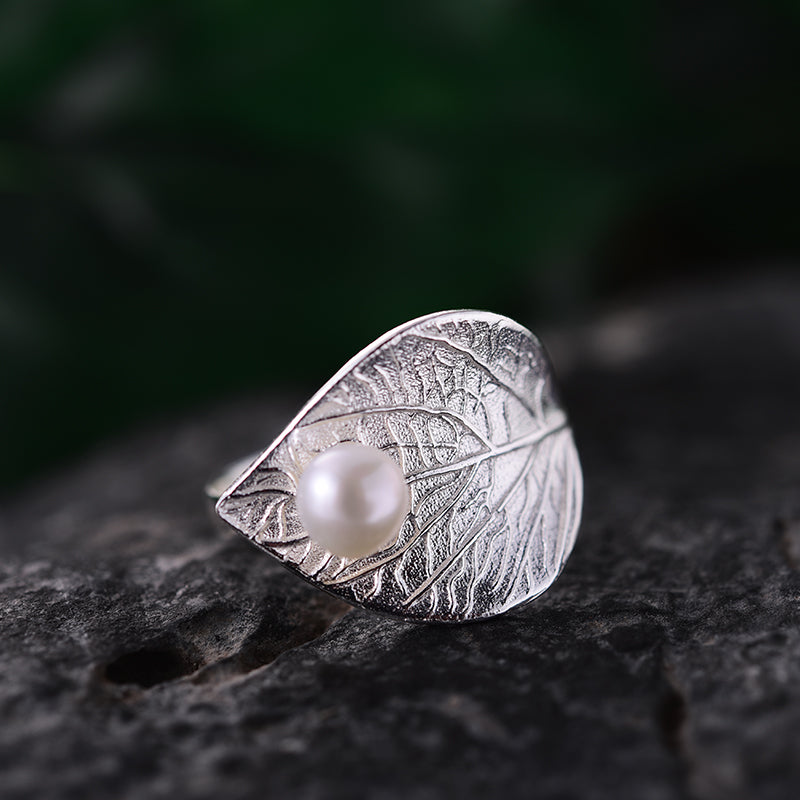 Rain Drop Pearl Leaf Ring - Silver