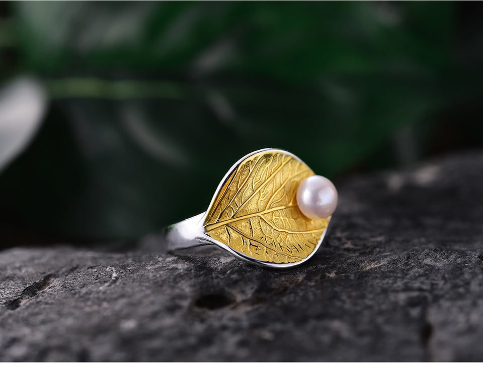 Rain Drop Pearl Leaf Ring - Gold