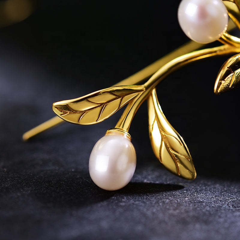 Pearl Drop Earrings.jpg